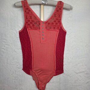 POL Stretch Lace Cross-Back Bodysuit M